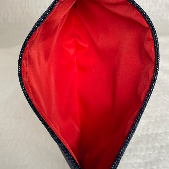 LeSportsac Deluxe Everyday Bag with Pouch 8-Bit Pokemon Characters - NWT - Picture 9 of 9